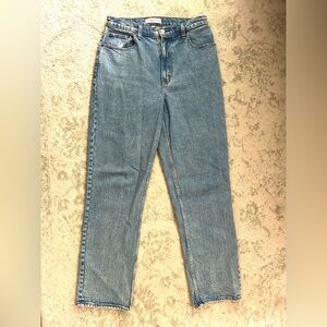 Abercrombie Curve Love 90’s Straight Ultra High Rise